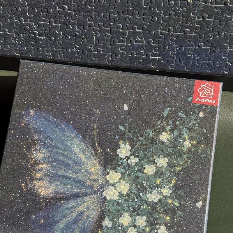 1000pcs Jigsaw Puzzle-PuzPlaz-Butterflies Whispers in Flower Vines