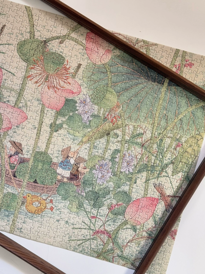 Ber 1000pcs Puzzle-Inside the Lotus Pond