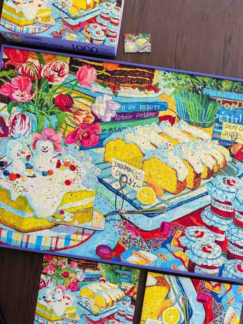 Hourglass Puzzle-Colorful Sweet Snow House (2) Hourglass Puzzle-Colorful Sweet Snow House-1000pcs Jigsaw Puzzle
